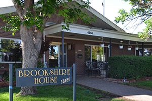 Brookshire front entry and sign